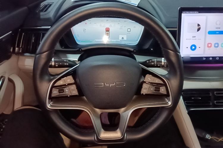 Used BYD Song PLUS New Energy 2024 HONOR Edition DM-i 110km Flagship PLUS Steering Wheel