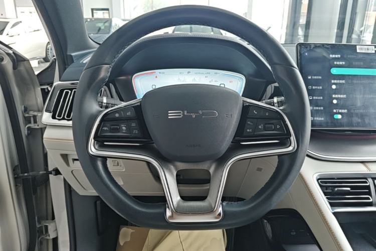 Used BYD Song PLUS New Energy 2024 HONOR Edition DM-i 110km Flagship PLUS Steering Wheel