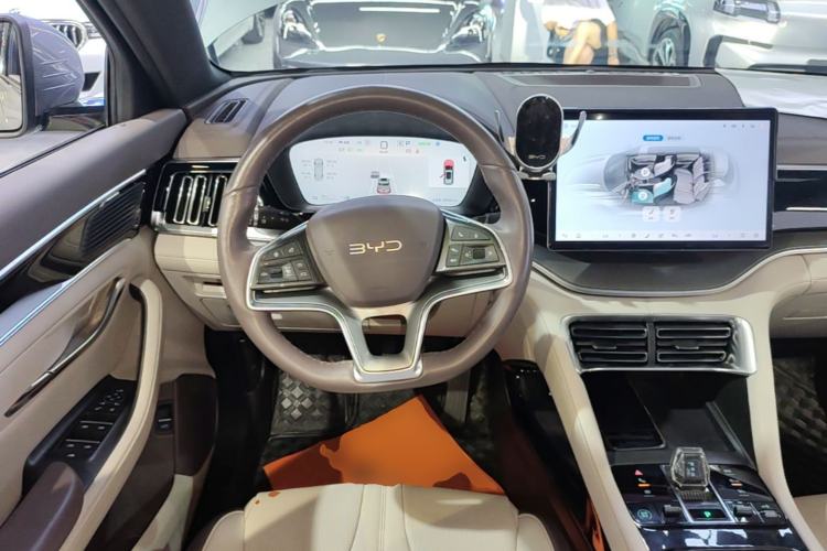Used BYD Song PLUS New Energy 2024 Honor Edition EV 520km Flagship Model Steering Wheel