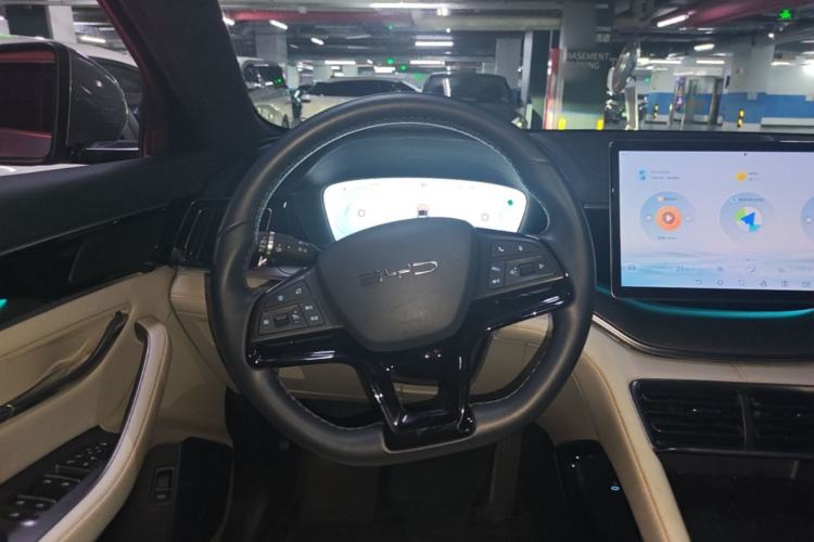 Used BYD Song PLUS New Energy 2024 Honor Edition EV 520km Premium Model Steering Wheel