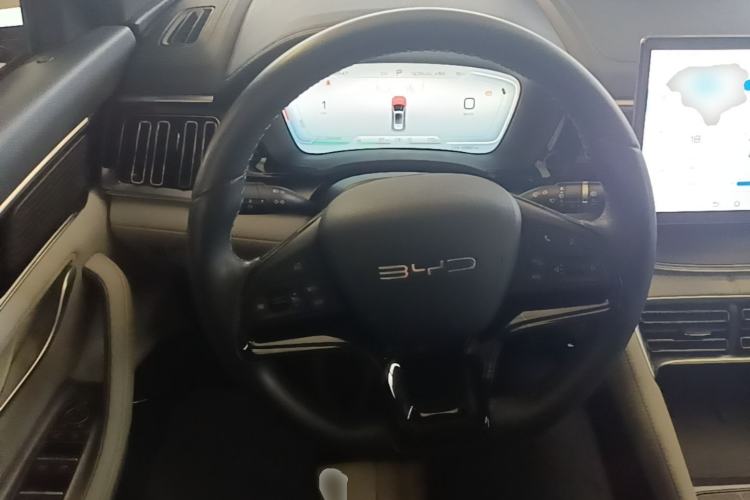 Used BYD Song PLUS New Energy 2024 HONOR Edition DM-i 71km Luxury Model Steering Wheel