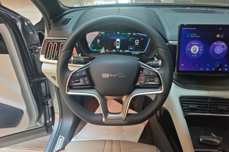 Used BYD Song PLUS New Energy 2024 HONOR Edition DM-i 150km Flagship PLUS Steering Wheel