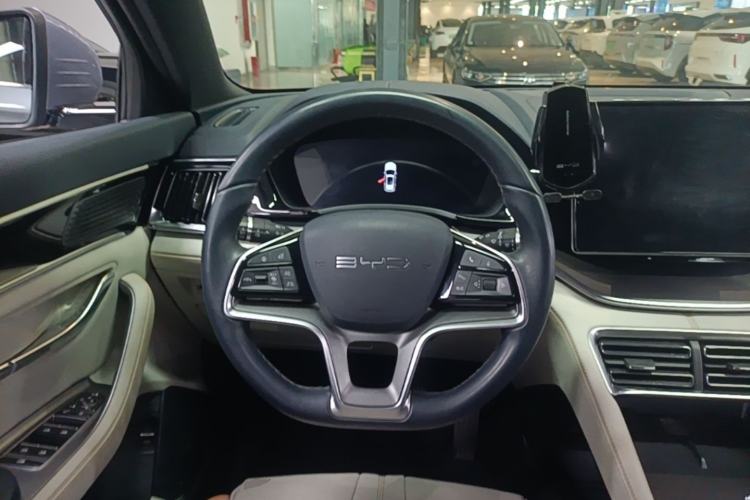 Used BYD Song PLUS New Energy 2024 HONOR Edition DM-i 110km Flagship PLUS Steering Wheel