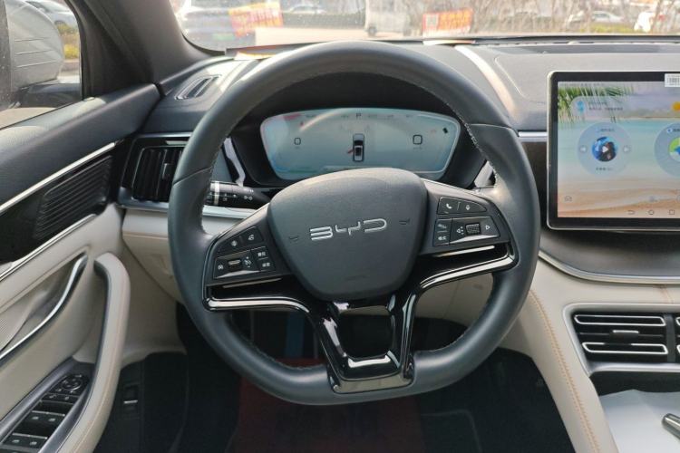 Used BYD Song PLUS New Energy 2024 HONOR Edition DM-i 110km Flagship Model Steering Wheel