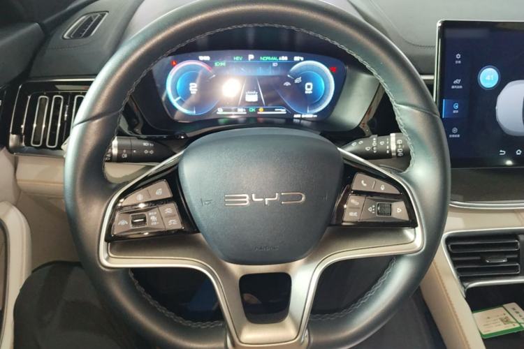 Used BYD Song PLUS New Energy 2024 HONOR Edition DM-i 110km Flagship PLUS Steering Wheel