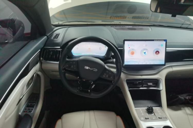Used BYD Song PLUS New Energy 2024 Honor Edition EV 520km Premium Model Steering Wheel