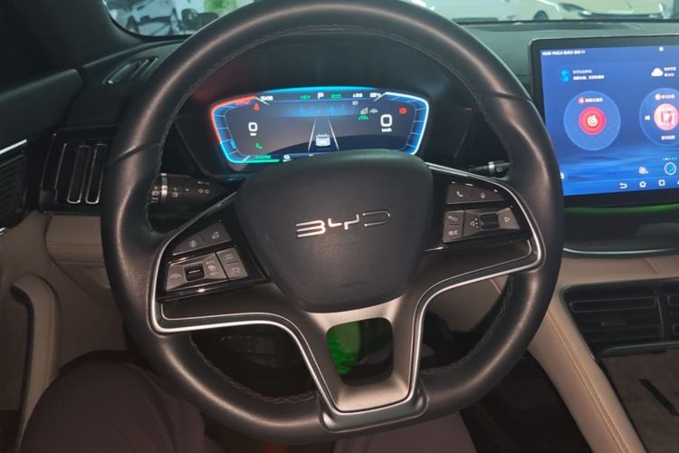 Used BYD Song PLUS New Energy 2024 HONOR Edition DM-i 150km Flagship PLUS Steering Wheel