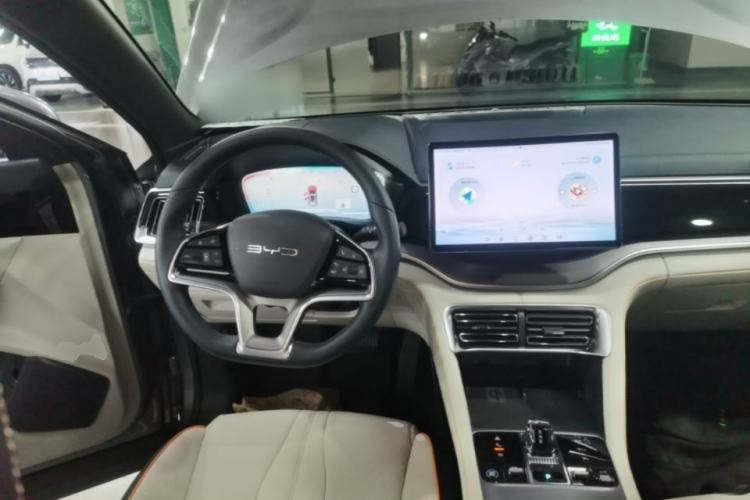 Used BYD Song PLUS New Energy 2024 Honor Edition EV 520km Flagship Model Steering Wheel
