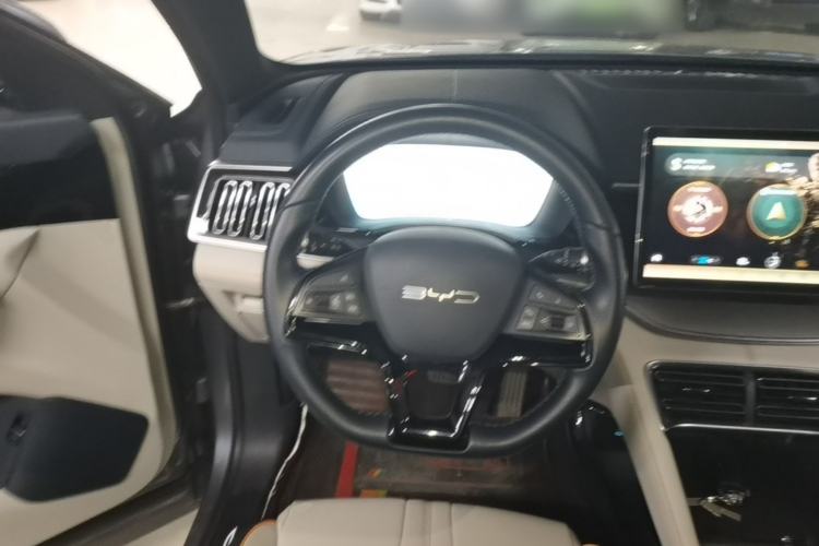 Used BYD Song PLUS New Energy 2024 HONOR Edition DM-i 71km Luxury Model Steering Wheel