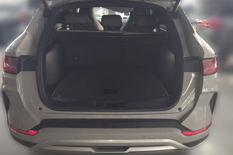 Used BYD Song PLUS New Energy 2024 HONOR Edition DM-i 110km Flagship Model Trunk