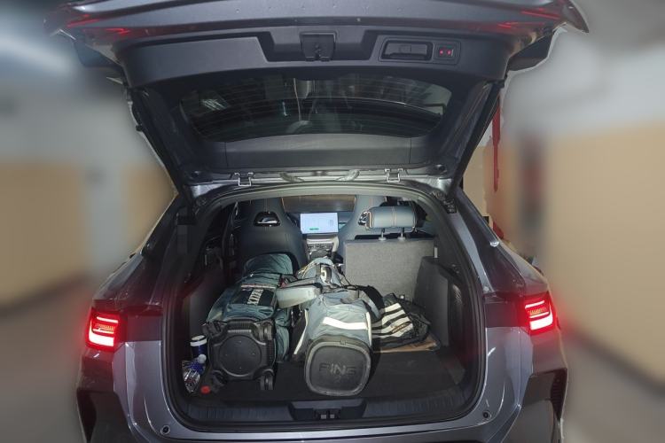 Used BYD Song PLUS New Energy 2024 Honor Edition EV 605km Flagship PLUS Trunk