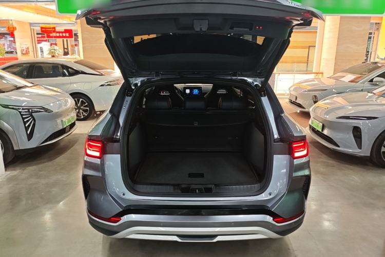 Used BYD Song PLUS New Energy 2024 HONOR Edition DM-i 110km Flagship Model Trunk
