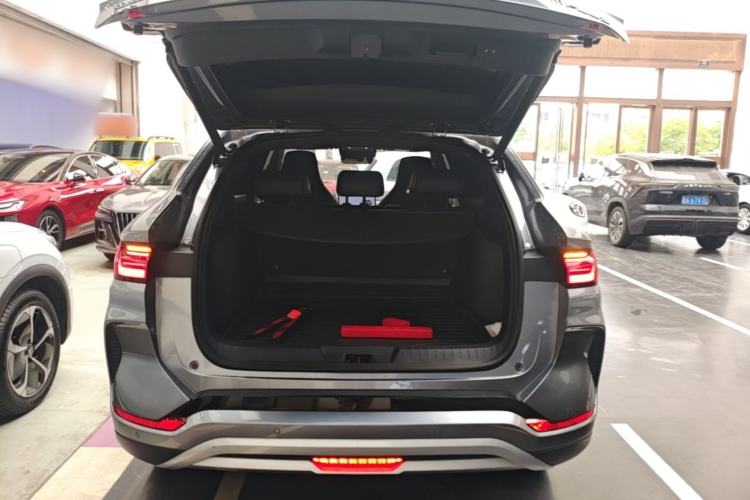 Used BYD Song PLUS New Energy 2024 HONOR Edition DM-i 150km Flagship PLUS Trunk