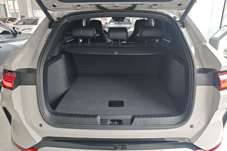Used BYD Song PLUS New Energy 2024 HONOR Edition DM-i 110km Flagship PLUS Trunk