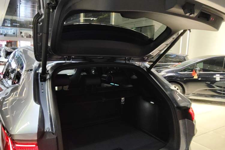 Used BYD Song PLUS New Energy 2024 HONOR Edition DM-i 110km Flagship PLUS Trunk