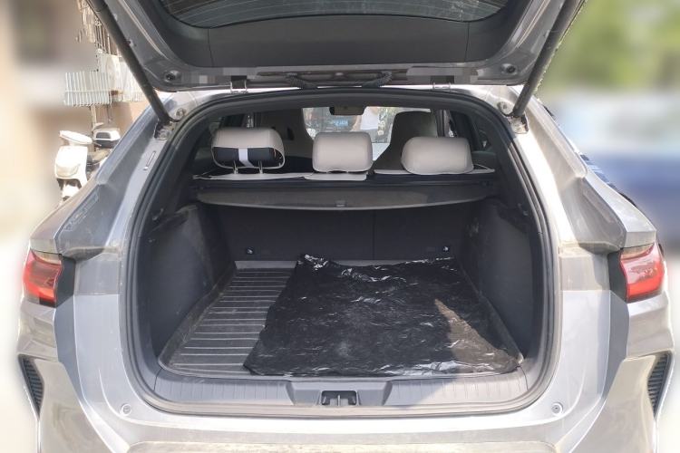 Used BYD Song PLUS New Energy 2024 Honor Edition EV 520km Flagship Model Trunk