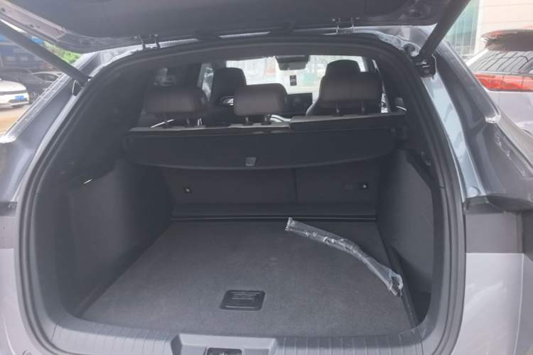 Used BYD Song PLUS New Energy 2024 EV 520km Navigation Glory Edition Trunk