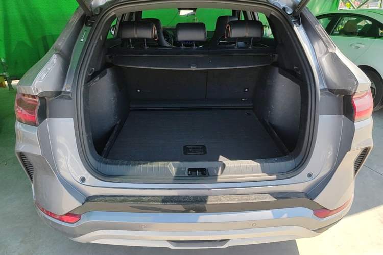 Used BYD Song PLUS New Energy 2024 Honor Edition EV 520km Premium Model Trunk