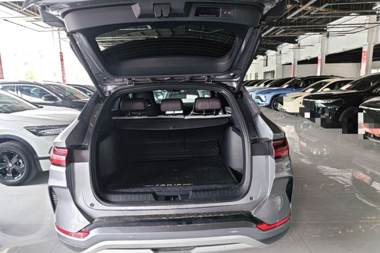 Used BYD Song PLUS New Energy 2024 Honor Edition EV 520km Premium Model Trunk