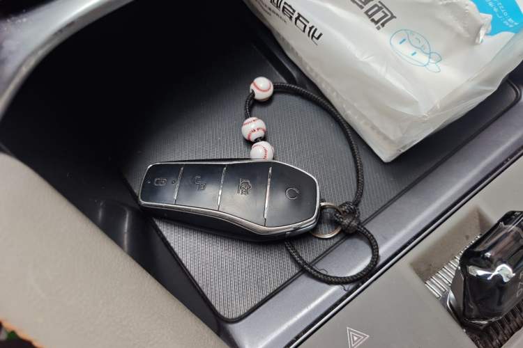Used BYD Song PLUS New Energy 2024 HONOR Edition DM-i 110km Flagship Model Vehicle Key