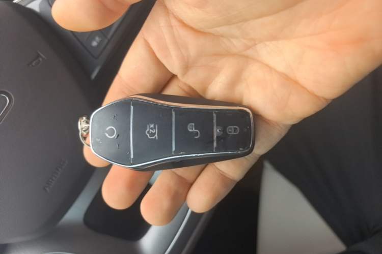 Used BYD Song PLUS New Energy 2024 EV 520km Navigation Glory Edition Vehicle Key