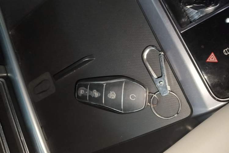 Used BYD Song PLUS New Energy 2024 HONOR Edition DM-i 110km Flagship Model Vehicle Key