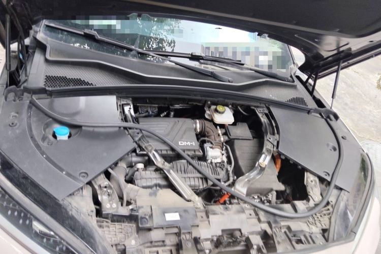 Used BYD Song PLUS New Energy 2024 HONOR Edition DM-i 110km Flagship Model Engine Bay