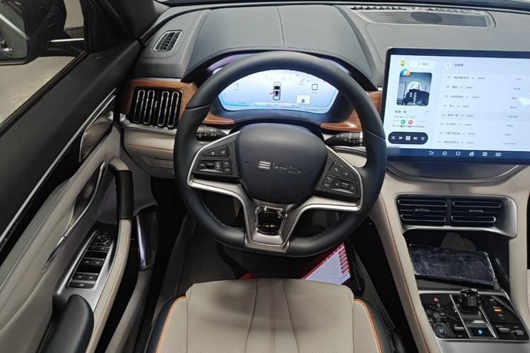 Used BYD Song PLUS New Energy 2024 HONOR Edition DM-i 110km Flagship PLUS Steering Wheel