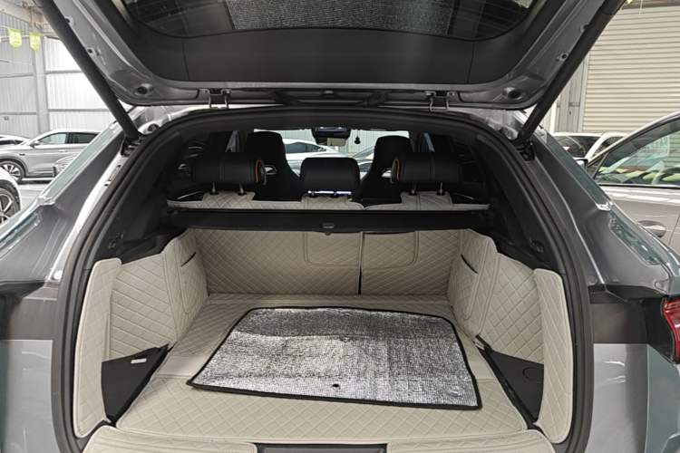Used BYD Song PLUS New Energy 2024 HONOR Edition DM-i 110km Flagship PLUS Trunk