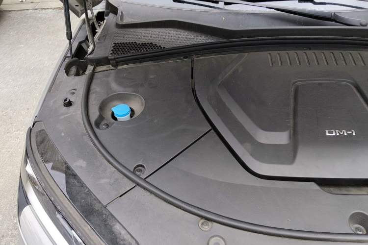 Used BYD Song PLUS New Energy 2024 HONOR Edition DM-i 110km Flagship Model Engine Bay Right