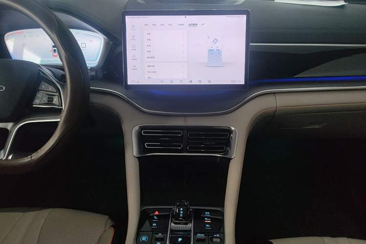 Used BYD Song PLUS New Energy 2024 HONOR Edition DM-i 150km Flagship PLUS Audio And AC Panel