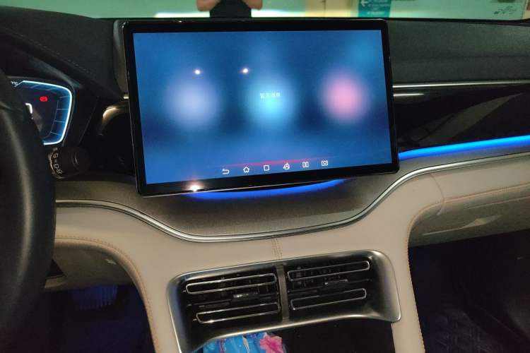 Used BYD Song PLUS New Energy 2024 HONOR Edition DM-i 110km Flagship PLUS Audio And AC Panel