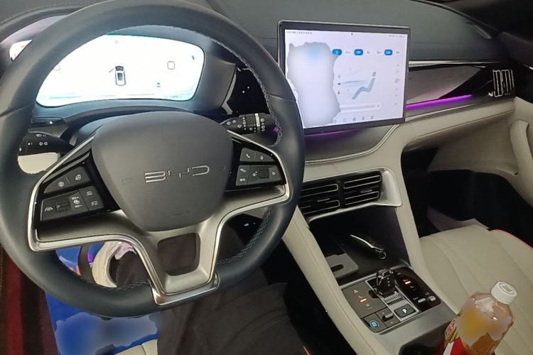 Used BYD Song PLUS New Energy 2024 HONOR Edition DM-i 150km Flagship PLUS Center Console