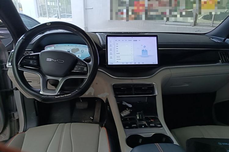 Used BYD Song PLUS New Energy 2024 HONOR Edition DM-i 110km Flagship PLUS Center Console