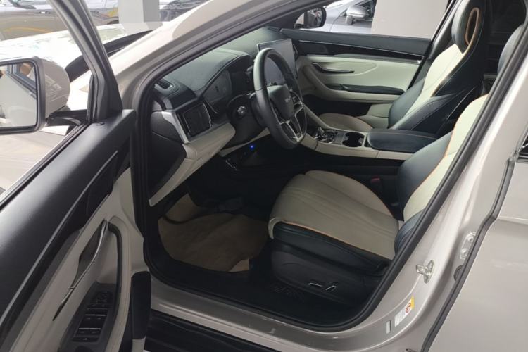 Used BYD Song PLUS New Energy 2024 HONOR Edition DM-i 110km Flagship PLUS Driver Seat