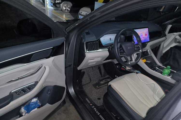 Used BYD Song PLUS New Energy 2024 HONOR Edition DM-i 110km Flagship PLUS Driver Seat