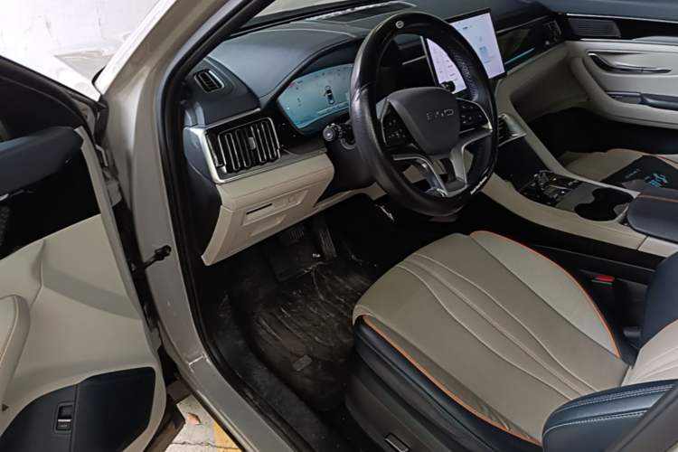 Used BYD Song PLUS New Energy 2024 HONOR Edition DM-i 110km Flagship PLUS Driver Seat