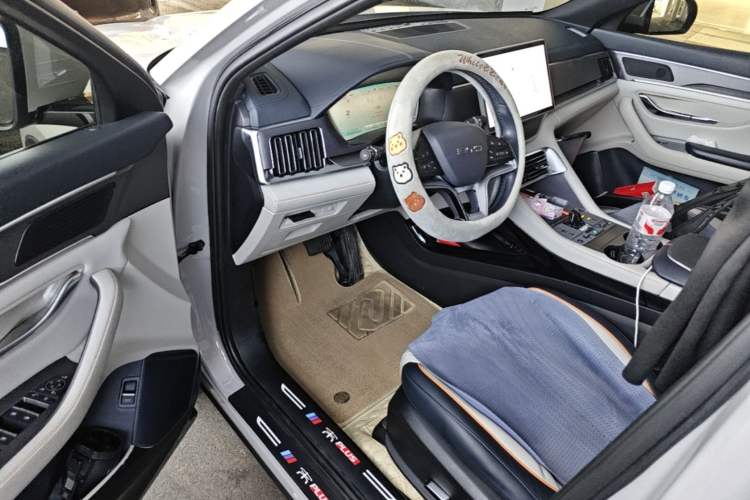 Used BYD Song PLUS New Energy 2024 HONOR Edition DM-i 110km Flagship Model Driver Seat