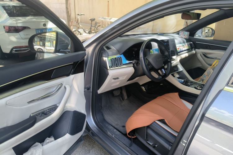 Used BYD Song PLUS New Energy 2024 Honor Edition EV 520km Luxury Model Driver Seat
