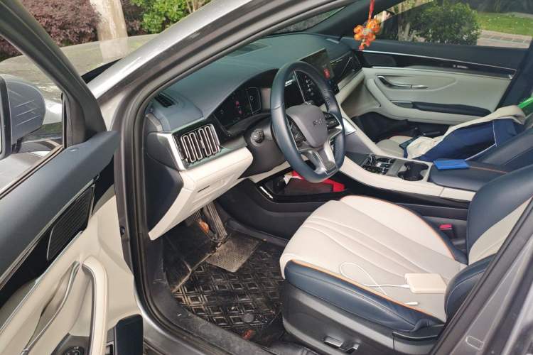 Used BYD Song PLUS New Energy 2024 HONOR Edition DM-i 110km Flagship PLUS Driver Seat