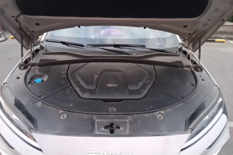 Used BYD Song PLUS New Energy 2024 HONOR Edition DM-i 110km Flagship Model Engine Bay