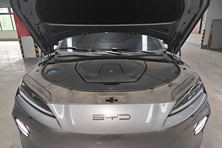 Used BYD Song PLUS New Energy 2024 Honor Edition EV 520km Luxury Model Engine Bay