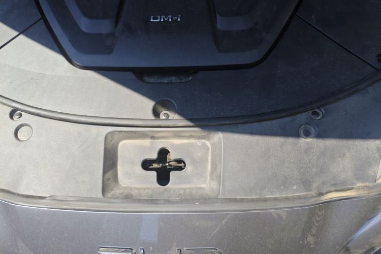 Used BYD Song PLUS New Energy 2024 HONOR Edition DM-i 110km Flagship PLUS Engine Bay