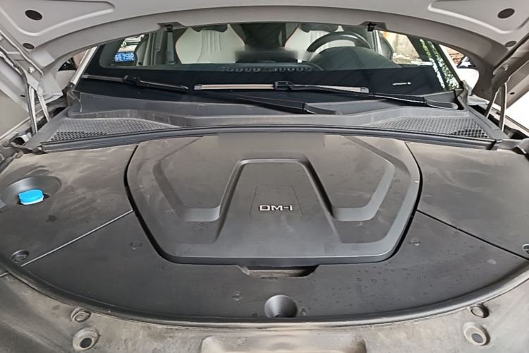 Used BYD Song PLUS New Energy 2024 HONOR Edition DM-i 110km Flagship PLUS Engine Bay