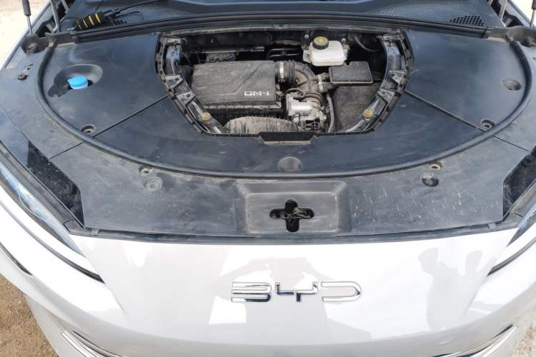 Used BYD Song PLUS New Energy 2024 HONOR Edition DM-i 110km Flagship Model Engine Bay