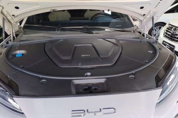 Used BYD Song PLUS New Energy 2024 HONOR Edition DM-i 110km Flagship Model Engine Bay