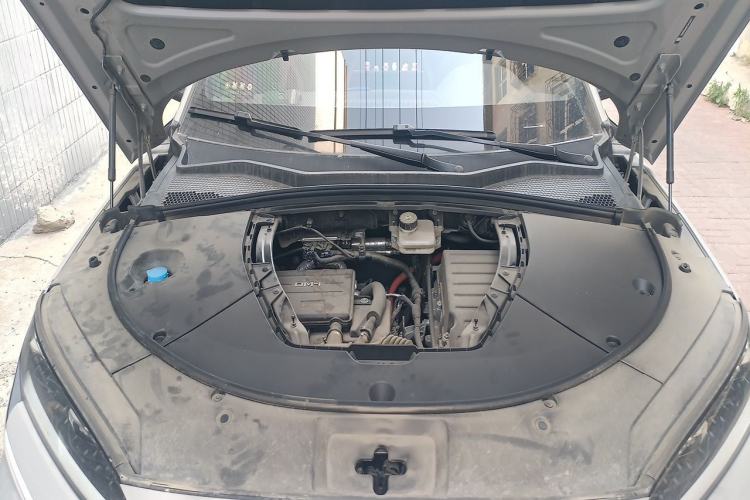 Used BYD Song PLUS New Energy 2024 HONOR Edition DM-i 110km Flagship PLUS Engine Bay