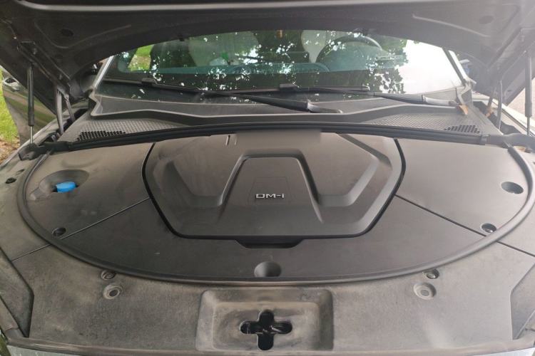 Used BYD Song PLUS New Energy 2024 HONOR Edition DM-i 110km Flagship PLUS Engine Bay