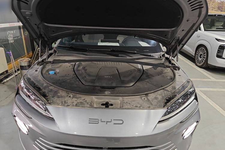 Used BYD Song PLUS New Energy 2024 HONOR Edition DM-i 110km Flagship PLUS Engine Bay