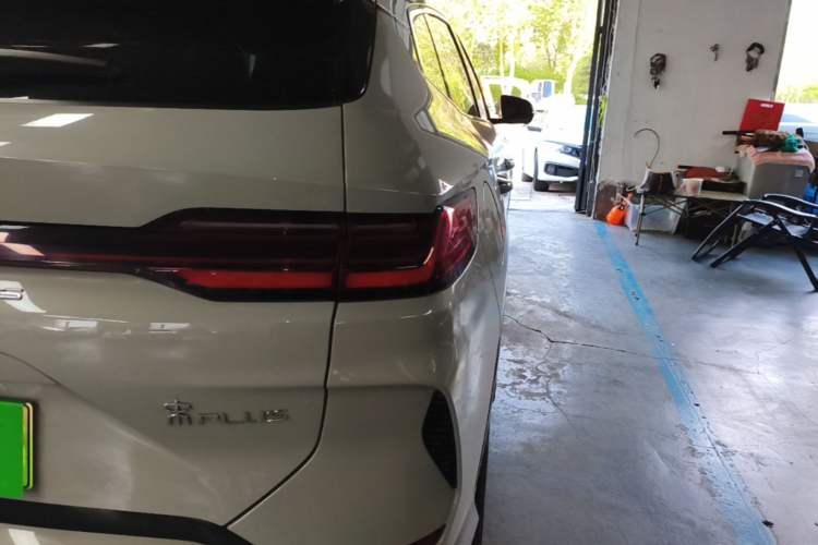 Used BYD Song PLUS New Energy 2024 HONOR Edition DM-i 110km Flagship Model Exterior 3